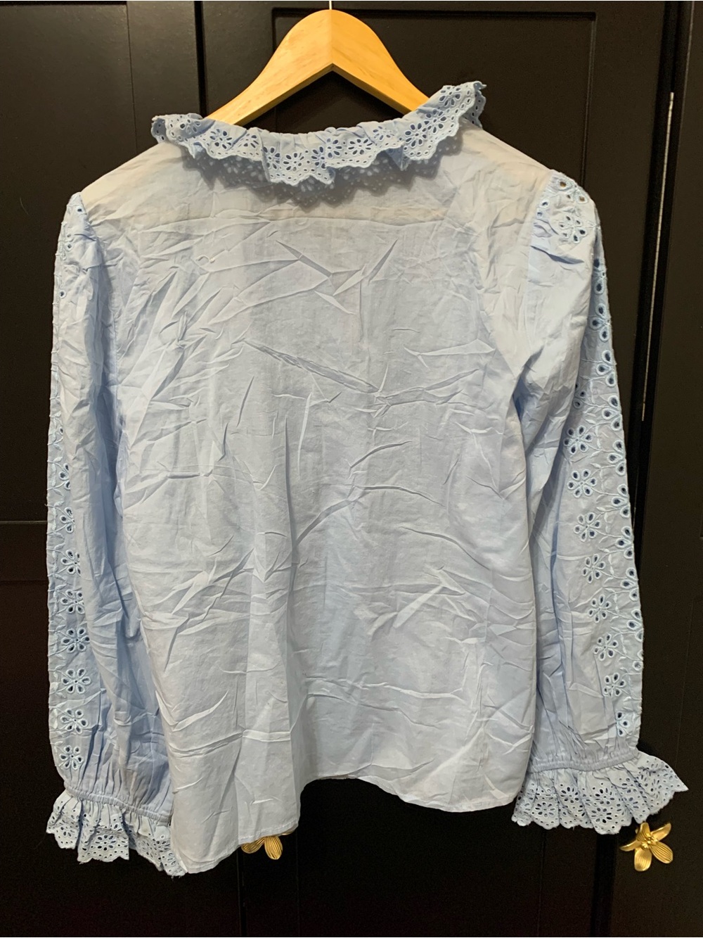 J. Crew Pale Blue Eyelet Button-Front Blouse Medium preppy feminine - Picture 6 of 6